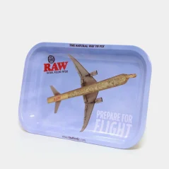 RAW – Bereid je voor op vertrek middelgroot metalen rolblad