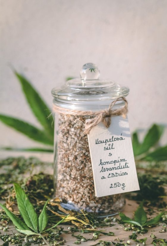 Dobre Konopi Sůl do koupele s CBDios, 250 g Dobre Konopi Sůl do koupele s CBDios, 250 g