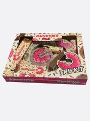 Monkey King Vyzkoušejte sadu rolovacího tácu s popelníkem, mlýnkem, papíry, hroty a zapalovačem (edice Munchies)