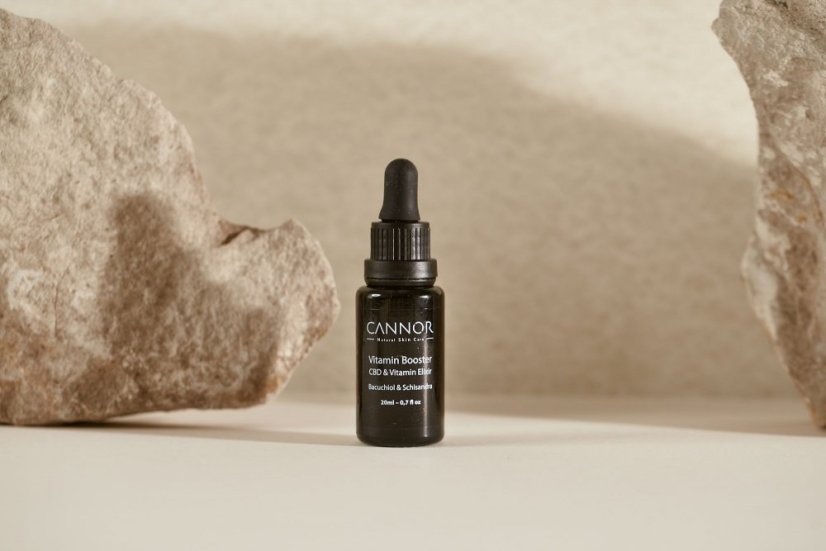 Cannor Vitamínový elixír – olej pro suchou pleť Bakuchiol & CBD, 20 ml Cannor Vitamínový elixír – olej pro suchou pleť Bakuchiol & CBD, 20 ml