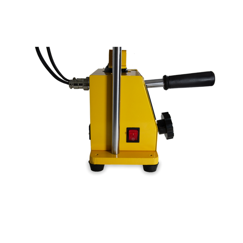 Qnubu PRESS PRO HYDRAULIC 2 TONS (PLATA 12 x 6 cm), 12 kg